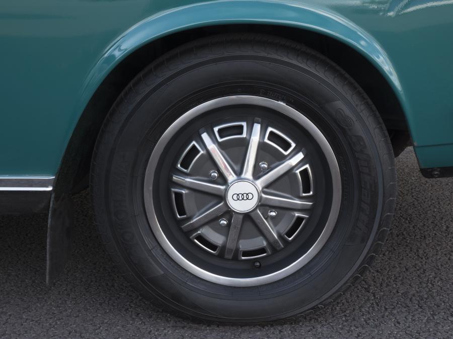 Колеса Audi 100 Coupe S (C1) 1970 года  (UK) (фото 3 из 10)